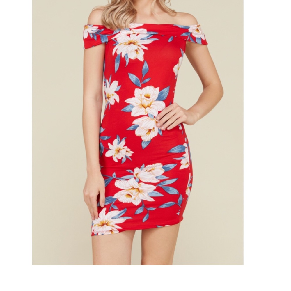 ✨HP ✨Red Off Shoulder Dress